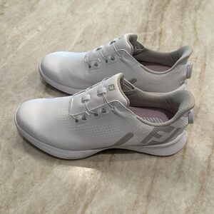 FootJoy Women's FJ Fuel BOA Spikeless Golf Shoes Size 9.5 medium - BRAND NEW